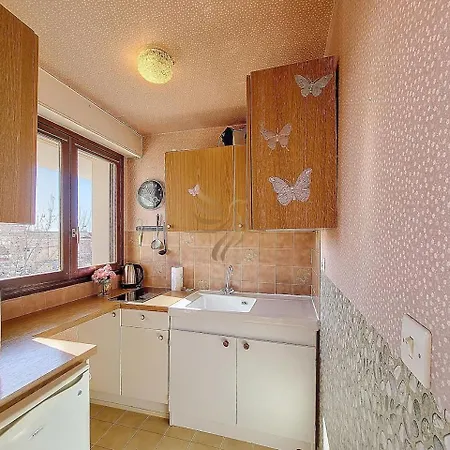 Appartamento Azur, Terrace, Parking, 10min From Sea