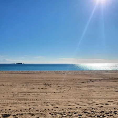 Lägenhet Azur, Terrace, Parking, 10min From Sea Fréjus